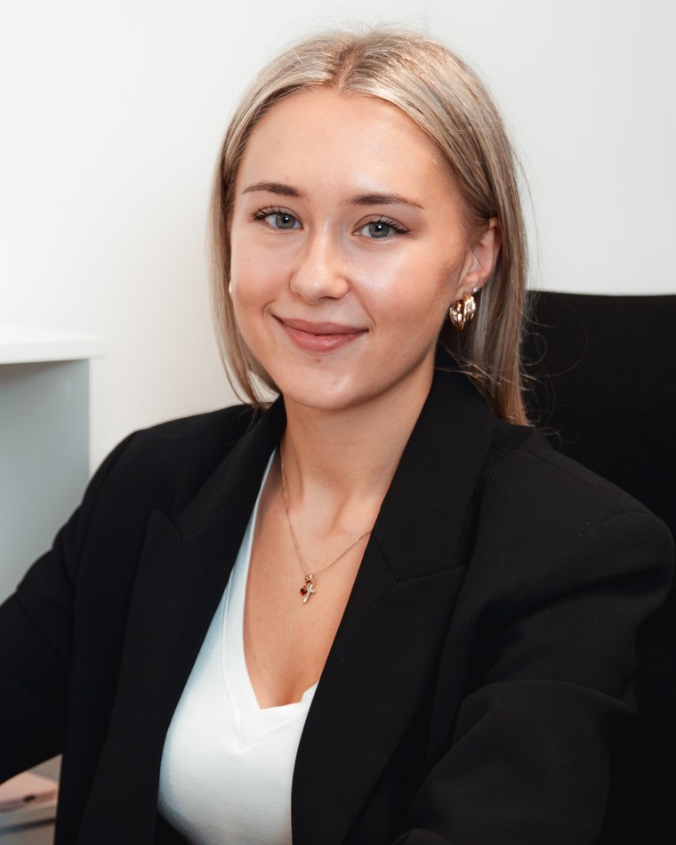 Wiktoria Deberny, Recruiterin